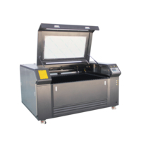 Gravure laser machine de découpe laser graveur et coupeur à vendre