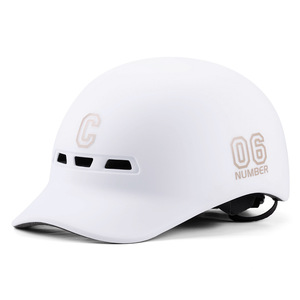 Casque de vélo électrique avec visière, fermeture à boucle réglable, protection unisexe pour le patinage, matériau PC EPS, couleur unie - Product Image 2