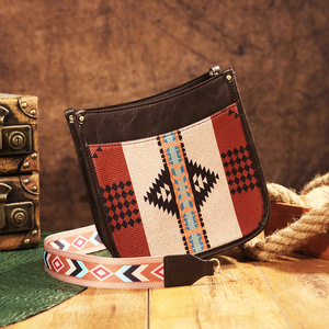 Sac à bandoulière pour femme de style rétro occidental bohème européen américain, petit design carré disponible sur TK - Product Image 5