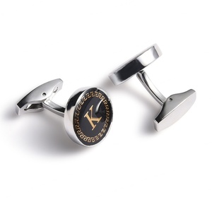 Mancuernillas de Alta Calidad con Diseño Redondo y Logotipo Dorado para Negocios - Product Image 4