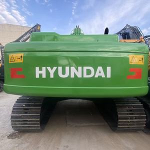 Excavatrice sur chenilles Hyundai 305LC-9T d'occasion de haute qualité, 30 tonnes, moteur Cummins, peinture personnalisée, modèle 2023, capacité de la cuillère de 1,38 m - Product Image 6