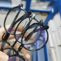 Lunettes de vue unisexes de luxe à prix abordable avec logo personnalisé, design sans monture TR90, tendance, pour tous les visages, protection oculaire