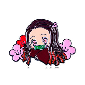 Lencana Bros Pin Kerah Desainer Jepang YINI untuk Wanita, Produk Baru Mewah, Logo Logam Custom, Nama Emas, Enamel - Product Image 6