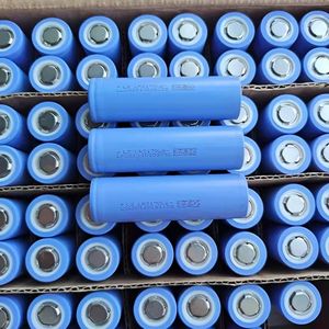 Batería 21700 de alta calidad 4000mAh 4200mAh <span class=keywords><strong>10C</strong></span> 21700 3,7 V Batería recargable de iones de litio con amplias variedades. - Product Image 6