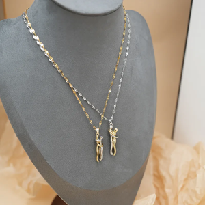 Collar con Colgante de Cobre Hug, Superventas, para Mujer, Cadena de Acero Inoxidable con Eslabones en Forma de O, Estilo Simple, Joyería de Moda para Uso Diario - Product Image 3