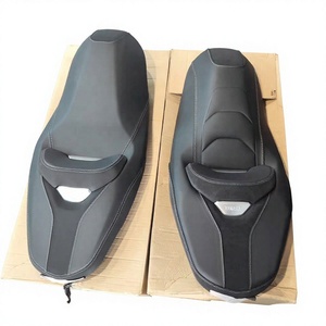 Housse de selle de moto avec dossier, gris et noir, surpiquée, de remplacement pour scooter XMAX 23-26 - Product Image 4