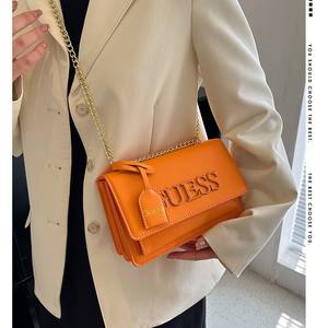 GS pour <span class=keywords><strong>Guess</strong></span> Petit <span class=keywords><strong>Sac</strong></span> Carré en Bandoulière pour Femme avec Décoration Plume Imperméable Vente Chaude en Direct du Fabricant - Product Image 1