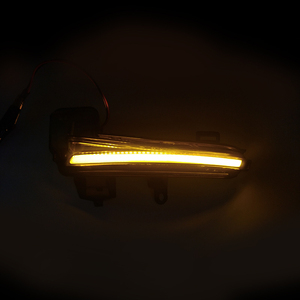 Luz Intermitente LED Dinámica ADT, Indicador de Señal de Giro para Espejo Retrovisor, Compatible con Superb 2015 - Product Image 6