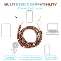 Câble USB-C 4-en-1 anti-emmêlement motif léopard noir et blanc avec perles – Accessoires électroniques