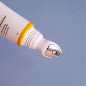 5ML 10ML 15ML 20ML Paquete de brillo de labios exprimible personalizado Mate brillante Acabado de tacto suave Tubo de aceite de labios con aplicador de acero metálico - Product Image 3