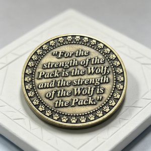 Moneda Conmemorativa Personalizada con Frase Motivacional y Borde con Grabado 3D de Huella de <span class=keywords><strong>Lobo</strong></span> Vintage - Product Image 5