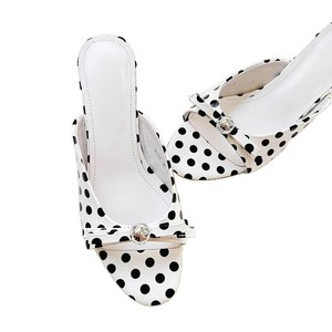Venta al por mayor 2026, nuevas sandalias de tacón fino con punta abierta y una sola tira, estilo francés con lunares, para mujer, para exteriores, de verano, tacón alto - Product Image 4