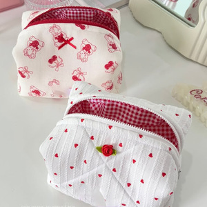 Bolsa de cosméticos con forma de corazón estilo coreano, bolsa de viaje con cremallera para el cuidado de la piel, bolsa de almacenamiento de cosméticos portátil de gran capacidad. - Product Image 1