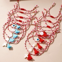 Tradition faite à la main Martis grec mars fleur lune étoile croix oeil coquille gland breloques rouge écrire torsadé mince cordon brin Bracelet
