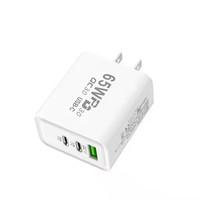 Pengisi Daya Cepat 65W PD 2 Port Type-C 1 Port USB Proteksi OCP QC3.0 Adaptor Pengisian Daya GaN Universal untuk Rumah dan Kantor