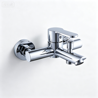 Mitigeur de bain et de douche moderne en acier inoxydable, robinet de bain chromé avec noyau en céramique, double fonction eau chaude et froide, fixation murale