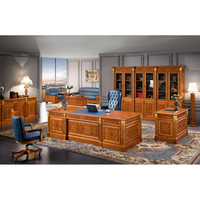 Bureau de direction en bois massif de style colonial américain vintage avec fauteuil en cuir pour villa