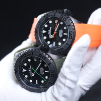 MINUTETIME personnalisé SKX007 SKX009 NH35 montre de luxe lumineux foudre main mouvement automatique étanche montre-bracelet pour hommes noir