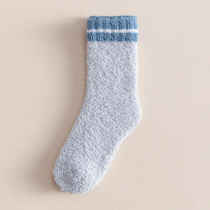 <span class=keywords><strong>Calcetines</strong></span> deportivos negros clásicos lisos térmicos para correr, caja de forro polar de Coral personalizada, en Stock, 2025 - Product Image 1