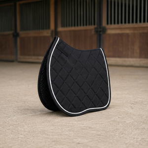 Tapis de selle de dressage matelassé Black Diamond avec passepoil blanc et logo personnalisé pour l'équitation - Product Image 5
