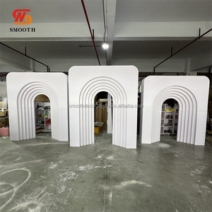 Arco de Boda de Acrílico Liso, Decoración de Boda, Arco de Acrílico Blanco con Candelabros - Product Image 6