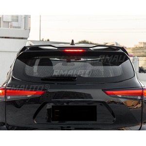 Accessoires extérieurs pour Toyota Highlander 4ème génération 2022 : Aileron arrière, becquet de coffre, kit carrosserie - Product Image 3