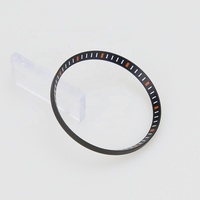 Montre classique SKX007 noire avec index et lunette de couleur or rouge, jaune, bleu, orange