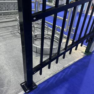 Panneaux de clôture en métal d'acier de piquets commerciaux de rayonnage Panneaux réglables adaptant aux panneaux de pentes - Product Image 3