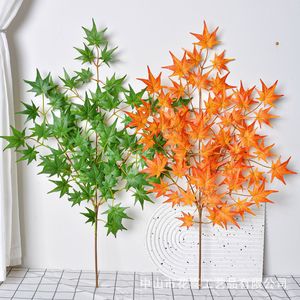 Feuilles d'érable artificielles Flower Delight, 30cm-100cm, fleurs en soie haute simulation pour décorations de maison et de mariage - Product Image 1