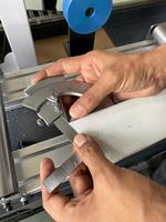 Scie à double tête en aluminium CNC pour véranda, lucarne ou tente extérieure
