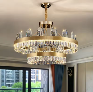 Lámpara de araña de cristal dorada LED decorativa para sala de estar de Hotel Villa de lujo con altura ajustable Tamaño medio Garantía de 2 años - Product Image 1