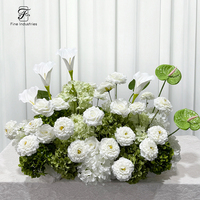 Rangée de fleurs artificielles Calla Lily blanches et vertes, décoration florale pour table de dessert de mariage, accessoire de décoration pour table longue de banquet d'hôtel