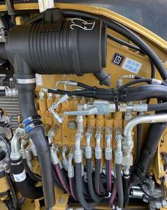 Mini-excavatrice sur chenilles d'occasion du Japon, modèle 303e, 3 tonnes, moteur et boîte de vitesses presque neufs, avec attache rapide, modèle à haute fréquence de clics - Product Image 6