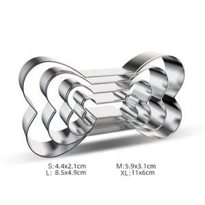 <span class=keywords><strong>Emporte</strong></span>-pièces en acier inoxydable en forme <span class=keywords><strong>de</strong></span> <span class=keywords><strong>patte</strong></span> <span class=keywords><strong>de</strong></span> <span class=keywords><strong>chat</strong></span> <span class=keywords><strong>de</strong></span> dessin animé et d'os <span class=keywords><strong>de</strong></span> chien pour biscuits et pâtisseries - Product Image 3