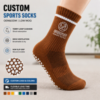 Chaussettes personnalisées à faible MOQ, OEM ODM, antidérapantes, respirantes, en maille, avec coussinets en tissu éponge, pour le sport, la gym et l'entraînement en extérieur