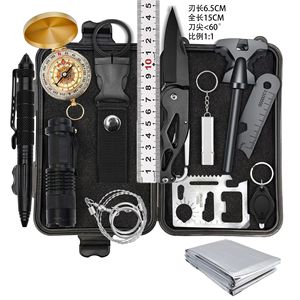 Kit de survie Edc, ensemble d'outils d'urgence multifonctionnels en acier inoxydable, 18.5x11x5cm, lampe de poche Led pour Camping, fonctionne sur batterie - Product Image 1