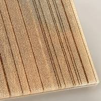Panneau de verre décoratif laminé tissé avec fil métallique or-bronze, effet translucide pour une intimité optimale, idéal pour la décoration intérieure de luxe