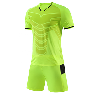 Uniforme de fútbol deportivo ligero de la mejor calidad, conjunto de camiseta y pantalones cortos de fútbol OEM para venta en línea - Product Image 5