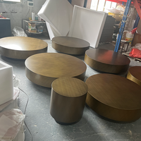 Table de chevet ronde moderne en laiton, table d'appoint cylindrique minimaliste pour chambre à coucher, table d'appoint de luxe dorée