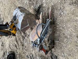 Rennuo Machinery – Excavatrice d'occasion 3 tonnes SAMY SY35 SY75, Mini-excavatrice SANY SY35 d'occasion pour la construction - Product Image 4