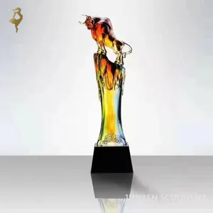 Özelleştirilmiş metal zanaat bronz trophy kuş heykelcik altın gümüş madalya toptan