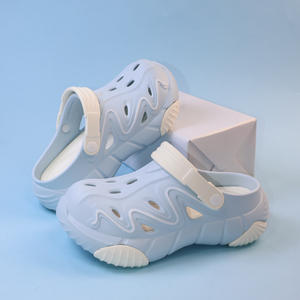 Crocs – sandales à plateforme pour femmes, talon de 3Cm, en EVA épais, respirant, chaussures de plage à bout fermé, confortables, antidérapantes, quatre saisons - Product Image 1