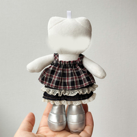Tenue de poupée miniature pour animaux en peluche, robe de poupée à carreaux mignonne avec dentelle, vêtements de poupée faits à la main pour jouets en peluche de 10 cm
