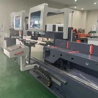 Machine de perçage et de fraisage CNC industrielle pour profilés aluminium, à double tête, pour perçage et lavage d'aluminium, de style minimaliste, fournie par l'usine