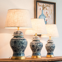 Lampe de table en céramique bleue et blanche classique, lampe de chevet pour chambre à coucher, salon, villa, décoration de la maison, lampe de bureau en céramique vintage