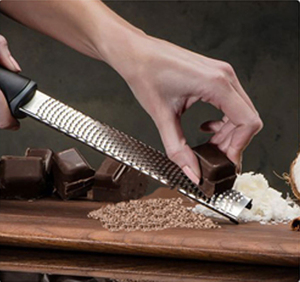 Rallador Manual de Acero Inoxidable Syh610 al por Mayor, Herramienta Portátil para Frutas y Verduras, Rallador de Queso con Cepillo para Chocolate - Product Image 2