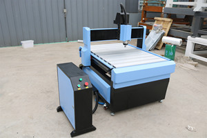 Routeur CNC à prix d'usine chinois, modèle 6090 9012, avec châssis en fonte, gravure 3D <span class=keywords><strong>4x4</strong></span>, commande <span class=keywords><strong>DSP</strong></span> et moteur de broche 2.2kW - Product Image 2
