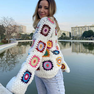 <span class=keywords><strong>Pull</strong></span> en chenille épais tricoté à la main en <span class=keywords><strong>crochet</strong></span> personnalisé d'hiver, carré de grand-mère épais, pour femmes - Product Image 3