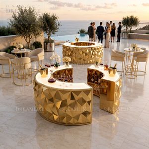 Elegante Bancone Circolare Ornato con Struttura <span class=keywords><strong>in</strong></span> Metallo Dorato e Superficie <span class=keywords><strong>in</strong></span> Vetro per Noleggio Arredamento Commerciale - Product Image 3