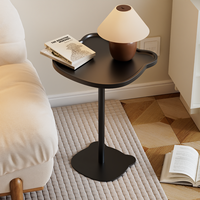 Table d'appoint miniature en métal en forme d'ours mignon, table basse moderne multifonctionnelle, adaptée au salon et à la chambre à coucher